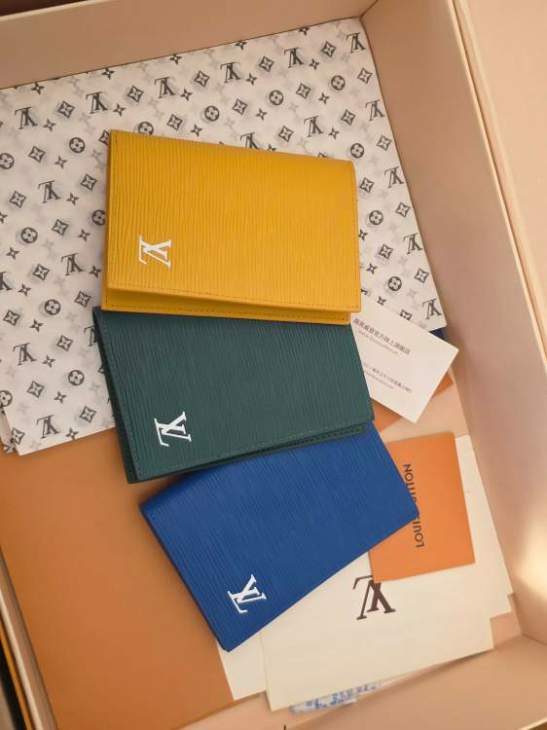 Picture of Louis Vuitton Wallets _SKUfw218628879fw